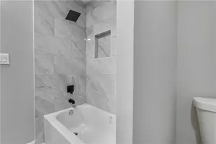 5618 Fern Creek Dr SW, Lilburn, GA 30047 - Photo 15