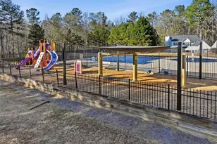 921 Roxeywood Dr, Winder, GA 30680 - Photo 11