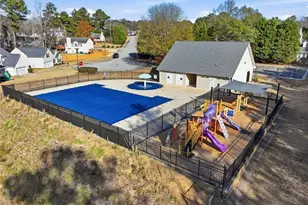 921 Roxeywood Dr, Winder, GA 30680 - Photo 9