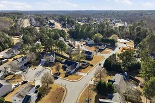 921 Roxeywood Dr, Winder, GA 30680 - Photo 7