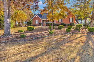 523 Barhams Ridge Dr, McDonough, GA 30252 - Photo 3