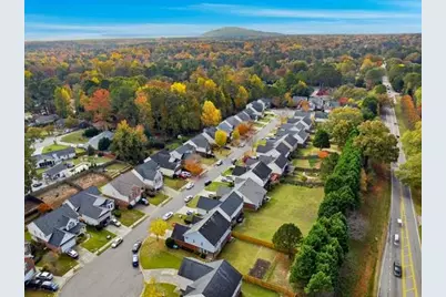 4545 Parkview Walk Drive, Lilburn, GA 30047 - Photo 31