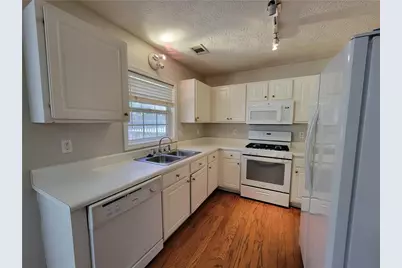 518 Bellingham Drive, Sugar Hill, GA 30518 - Photo 7