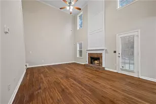 2339 Leacroft Way, Marietta, GA 30062 - Photo 9