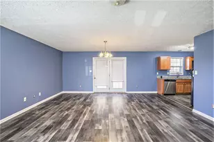 160 Roberts St, Fairburn, GA 30213 - Photo 9