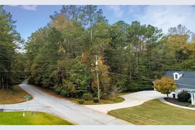 3589 Forest Edge Drive SW, Conyers, GA 30094 - Photo 3