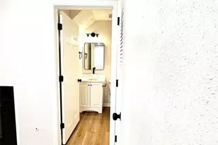 223 High Creek Dr, Roswell, GA 30076 - Photo 11