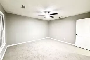 223 High Creek Dr, Roswell, GA 30076 - Photo 17