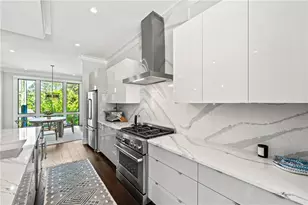 2528 Appleden Pl NE, Brookhaven, GA 30319 - Photo 11