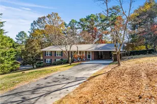 111 Meadow Ln, Calhoun, GA 30701 - Photo 3