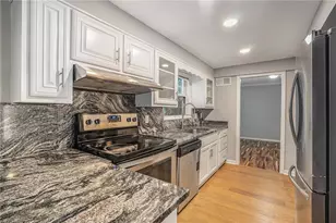 971 Willow Run, Stone Mountain, GA 30088 - Photo 13