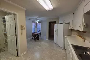 235 Monmouth Dr, Fayetteville, GA 30214 - Photo 7