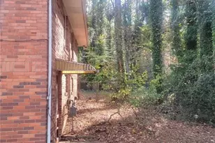 1768 Dodson Dr SW, Atlanta, GA 30311 - Photo 3