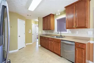 1359 River Club Dr NE, Conyers, GA 30012 - Photo 15