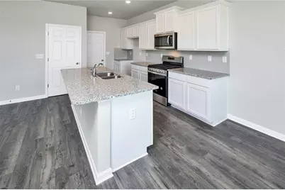 221 Lauritsen Way, Newnan, GA 30265 - Photo 3