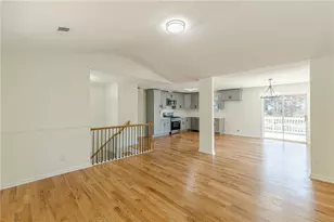 7101 Hazelwood Dr, Jonesboro, GA 30236 - Photo 11