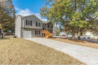 7101 Hazelwood Drive, Jonesboro, GA 30236 - Photo 3