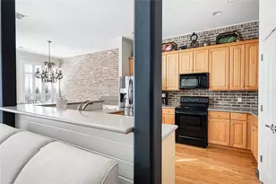 1605 Ridenour Pkwy NW, Kennesaw, GA 30152 - Photo 9