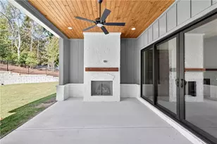 3906 Town Farms Dr, Peachtree Corners, GA 30092 - Photo 55