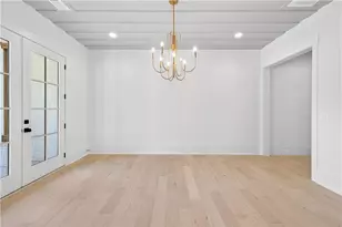 3906 Town Farms Dr, Peachtree Corners, GA 30092 - Photo 9