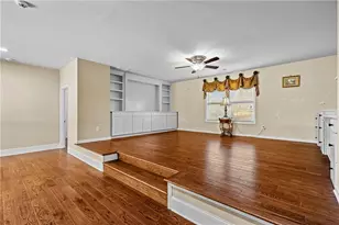 957 Pont du Gard Ct, Buford, GA 30518 - Photo 17