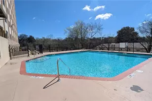 2479 Peachtree Rd NE, Atlanta, GA 30305 - Photo 21