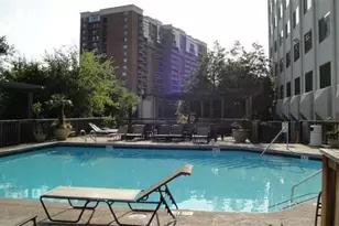 2479 Peachtree Rd NE, Atlanta, GA 30305 - Photo 15