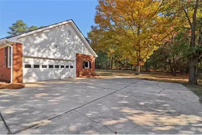 135 Willow Lake Lane, Sharpsburg, GA 30277 - Photo 45