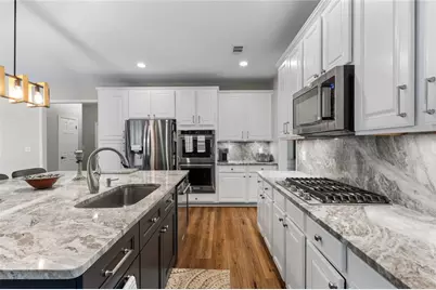 7537 Brookstone Circle, Flowery Branch, GA 30542 - Photo 3