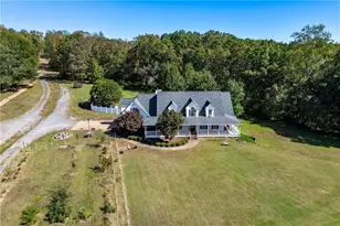 422 Blessings Ln, Nicholson, GA 30565 - Photo 5