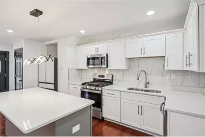 1689 Derry Avenue SW, Atlanta, GA 30310 - Photo 13