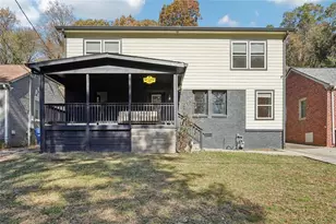 1689 Derry Ave SW, Atlanta, GA 30310 - Photo 1