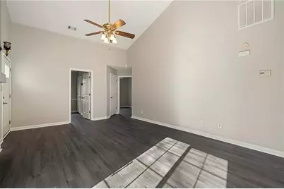 2025 Brittania Cir, Woodstock, GA 30188 - Photo 9