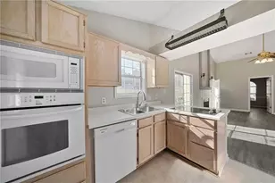 2025 Brittania Cir, Woodstock, GA 30188 - Photo 17