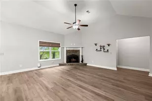 65 Academy St, Pendergrass, GA 30567 - Photo 13