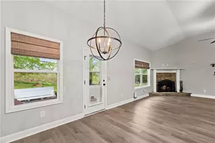 65 Academy St, Pendergrass, GA 30567 - Photo 11