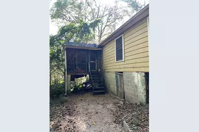 1844 County Line Road SW, Atlanta, GA 30331 - Photo 9