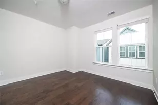 915 Katie Kerr Dr, Decatur, GA 30030 - Photo 13