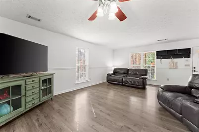 5109 Peach Mountain Circle, Gainesville, GA 30507 - Photo 11