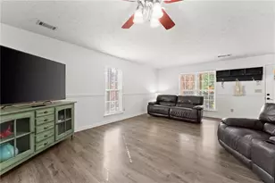 5109 Peach Mountain Cir, Gainesville, GA 30507 - Photo 11