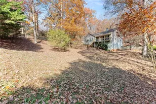 5109 Peach Mountain Cir, Gainesville, GA 30507 - Photo 5