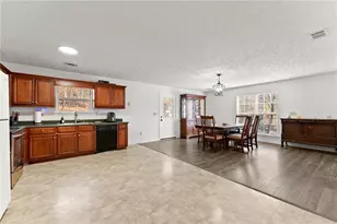 5109 Peach Mountain Cir, Gainesville, GA 30507 - Photo 15