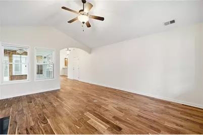 526 Arden Close, Woodstock, GA 30188 - Photo 7