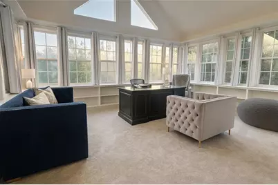 4070 Runnymede Drive SW, Lilburn, GA 30047 - Photo 21