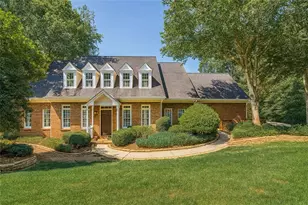 4070 Runnymede Dr SW, Lilburn, GA 30047 - Photo 7