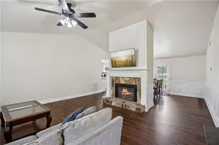 140 Apple Valley Dr, Woodstock, GA 30188 - Photo 5