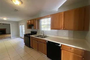 6387 Seths Way, Lithonia, GA 30058 - Photo 7