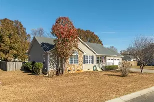 18 Hedgerow Ct SE, Cartersville, GA 30120 - Photo 3