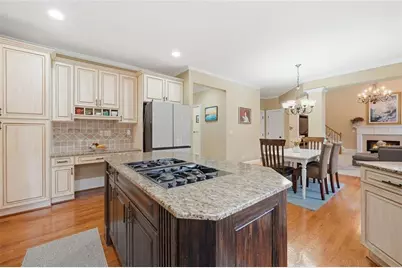 585 St Regis Lane, Alpharetta, GA 30022 - Photo 23