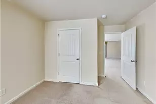 7770 Harbison Hollow Ln, Suwanee, GA 30024 - Photo 19